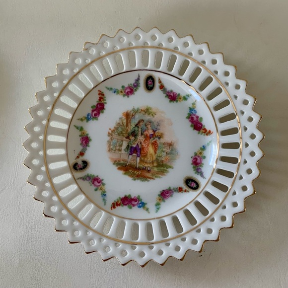 Vintage German Porcelain Reticulated Trinket Dishes - Picture 6 of 15